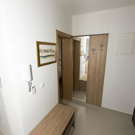 By The Sea Promajna, Makarska - 17160 Apartment *